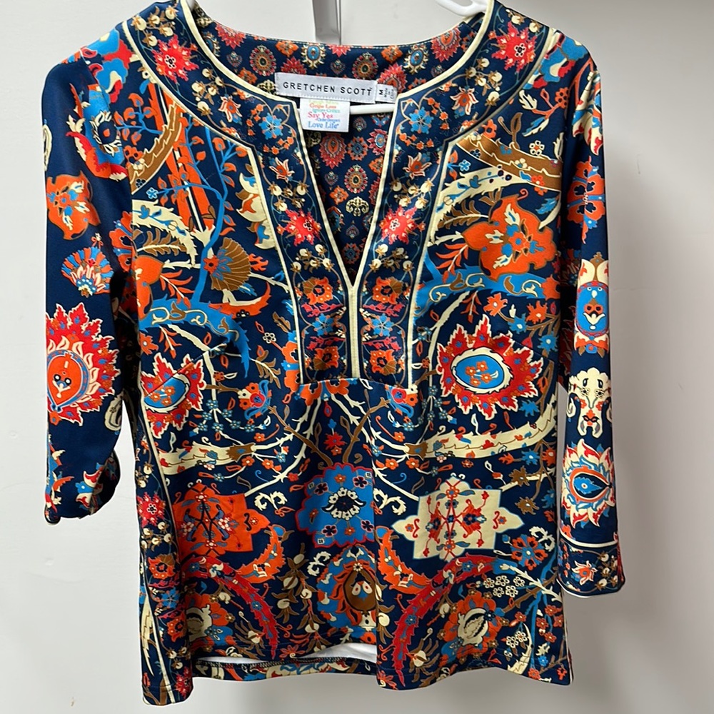 Gretchen Scott size Medium poly/spandex material